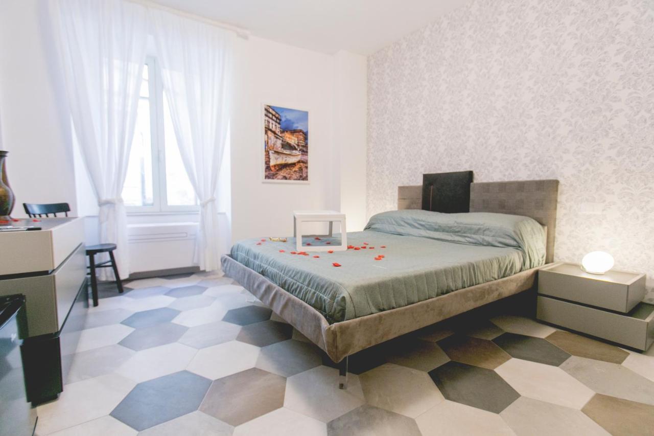 Bed and Breakfast Anticaglia/24 Nápoles Exterior foto