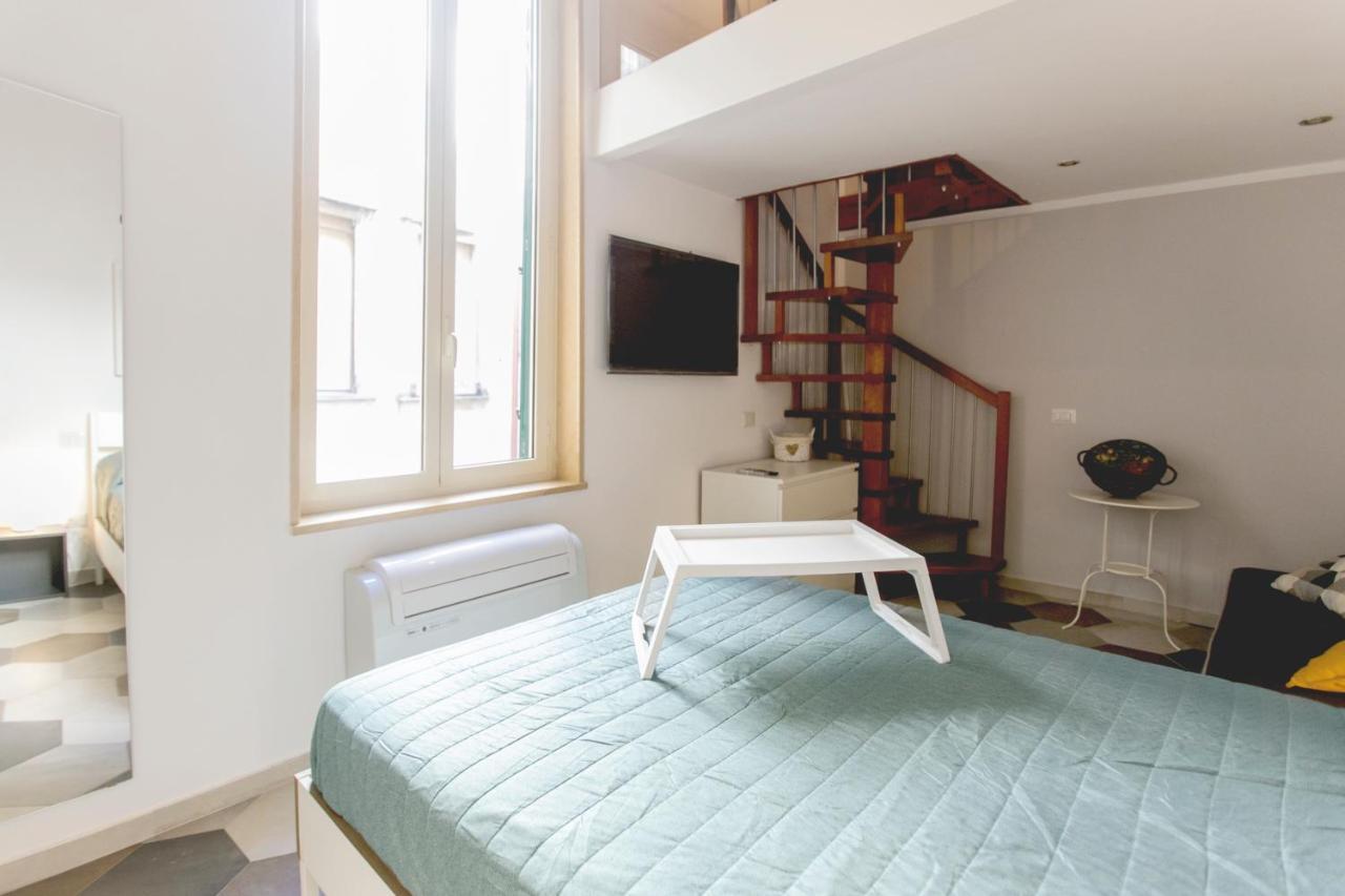 Bed and Breakfast Anticaglia/24 Nápoles Exterior foto