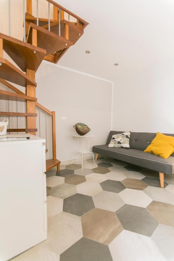Bed and Breakfast Anticaglia/24 Nápoles Exterior foto
